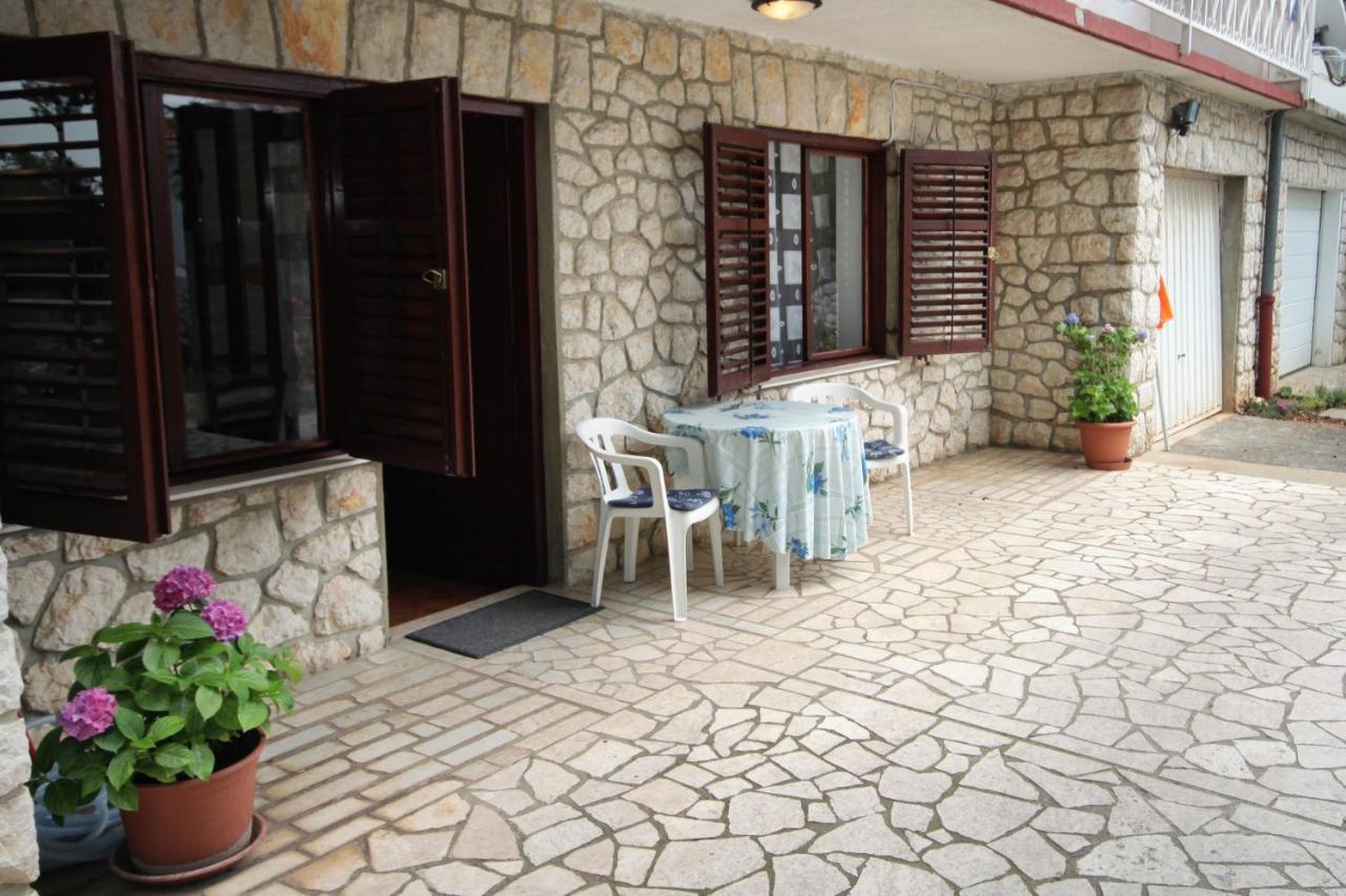 Apartments With A Parking Space Novi Vinodolski - 2423 Dış mekan fotoğraf